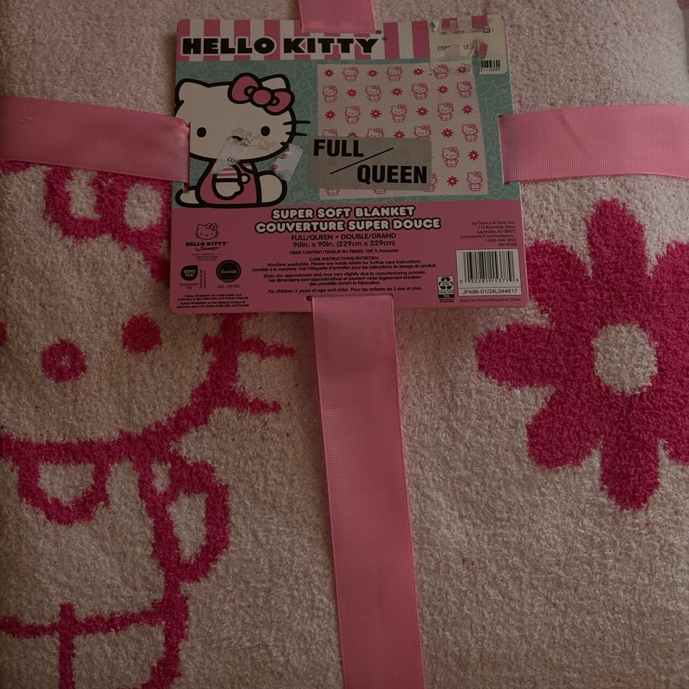 Hello Kitty Pink Full/Queen Blanket
